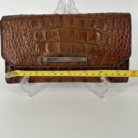 Brahmin Melbourne Wallet Embossed Brown Leather - Picture 2 of 16